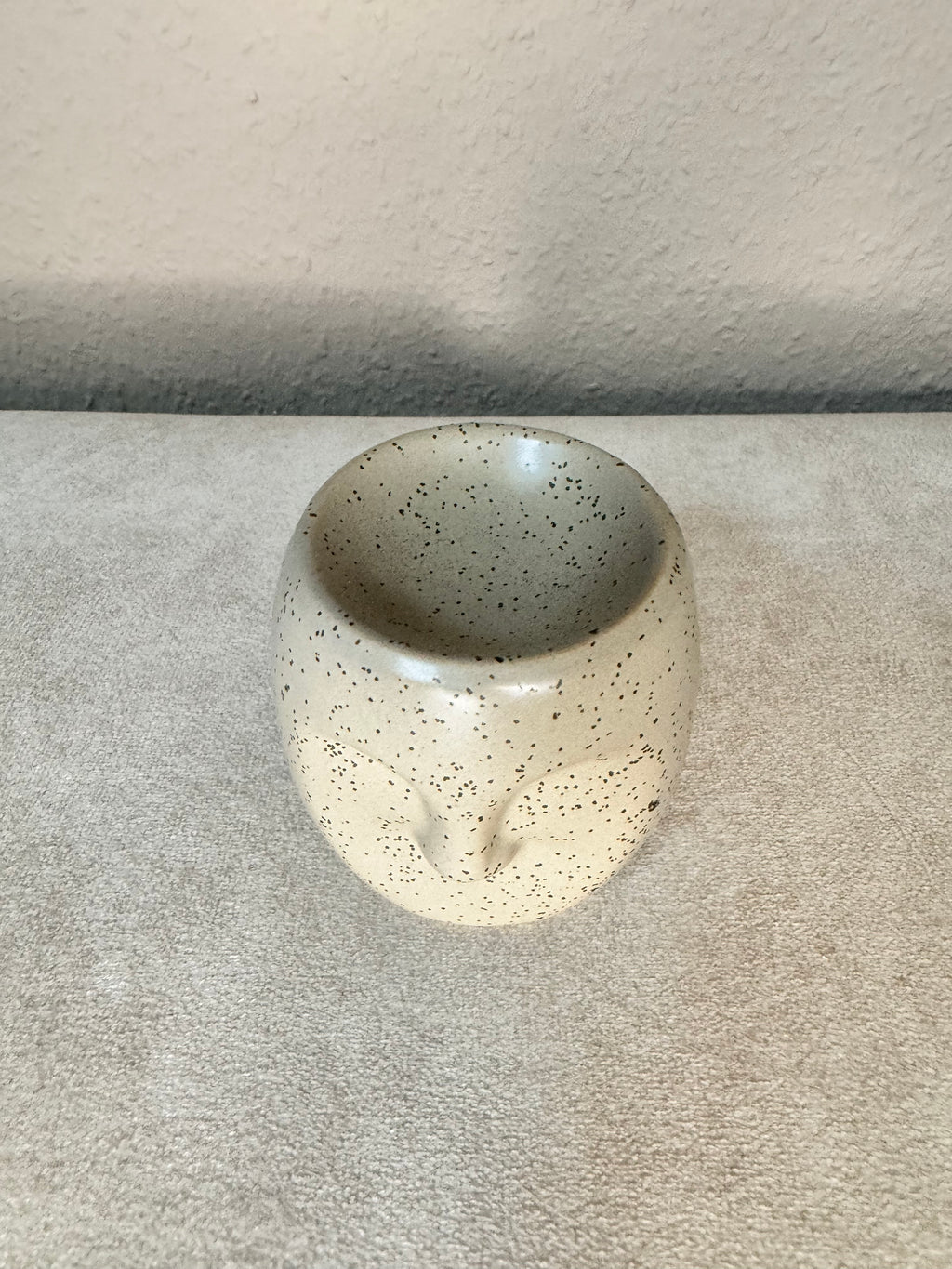 Duftlampe | Stein Optik | Beton Optik | Gesicht | ästhetisch