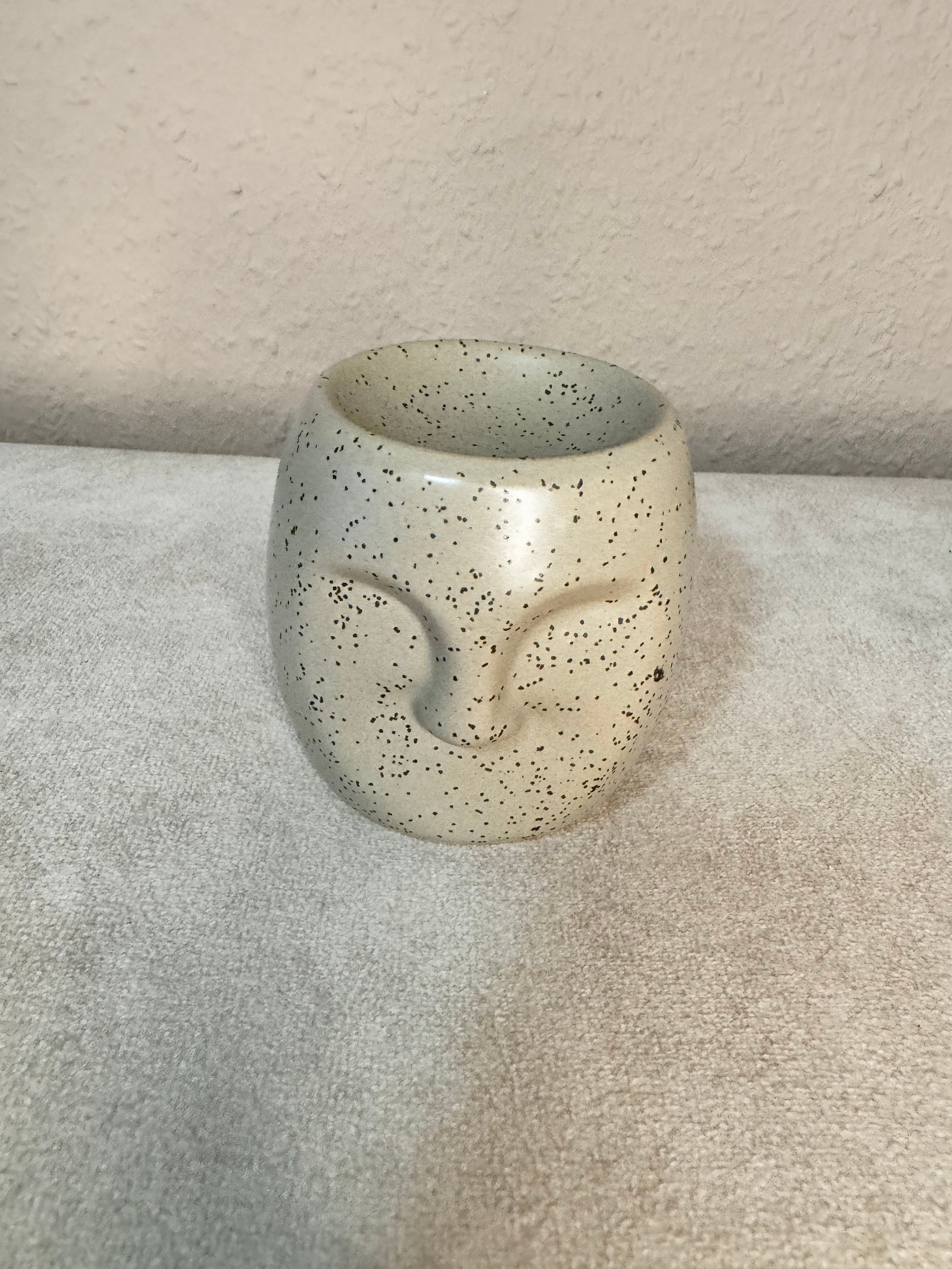 Duftlampe | Stein Optik | Beton Optik | Gesicht | ästhetisch