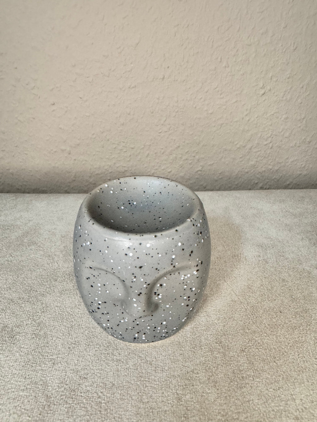 Duftlampe | Stein Optik | Beton Optik | Gesicht | ästhetisch