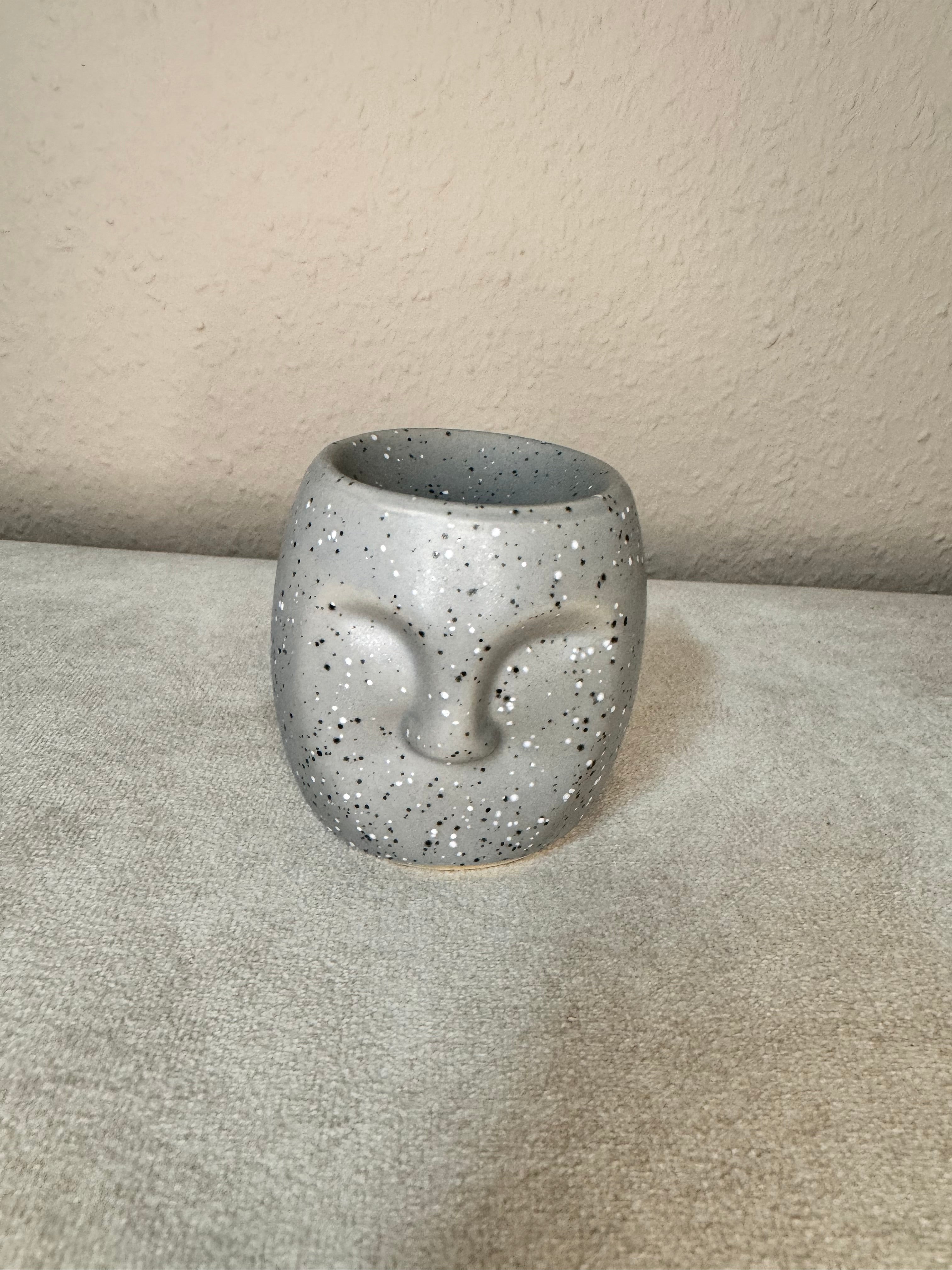 Duftlampe | Stein Optik | Beton Optik | Gesicht | ästhetisch