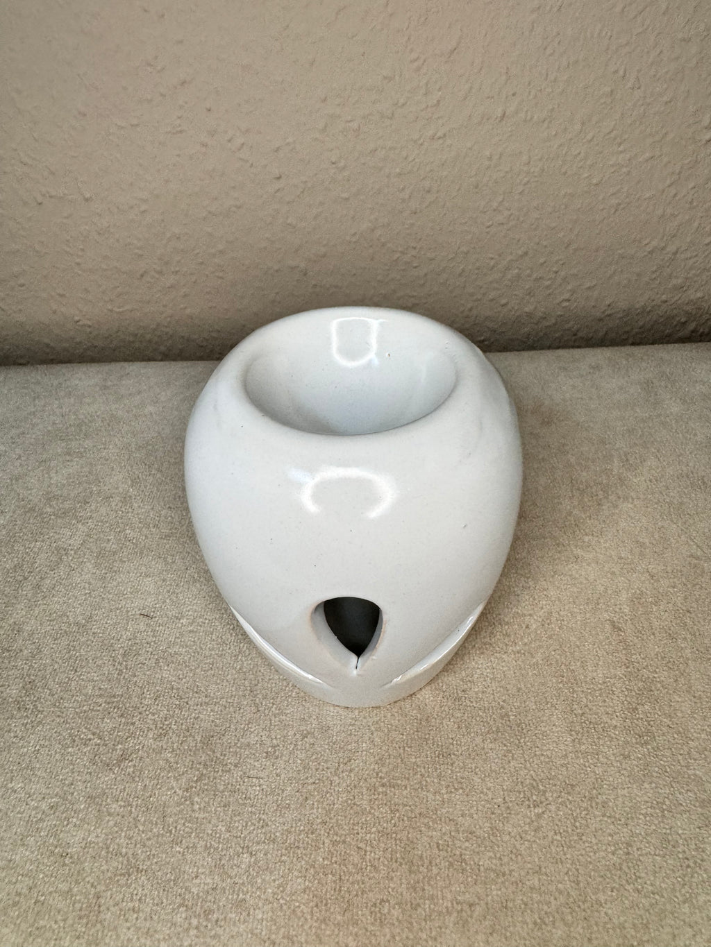 Duftlampe mit ausgestanzten Blumenblättern | Blumenduftlampe